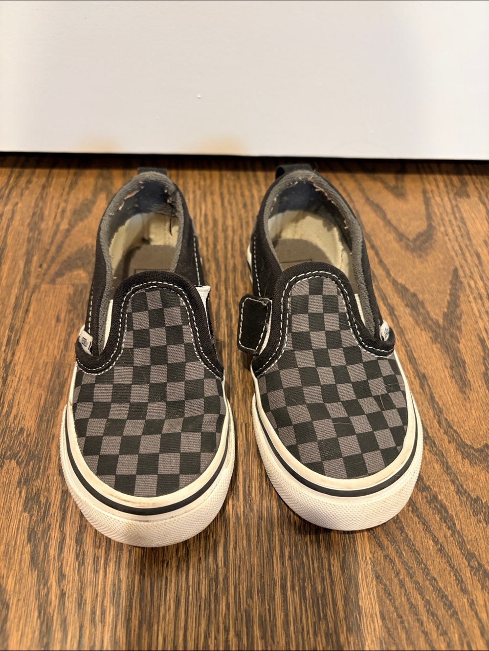 Vans Kids Slip-On Sneakers - Black and Gray Checkerboard size Toddler 8.5